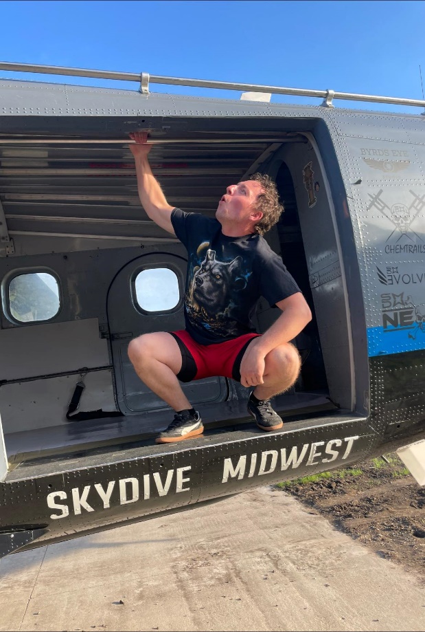 Ben Statler Howling on the Skydive Midwest Plane